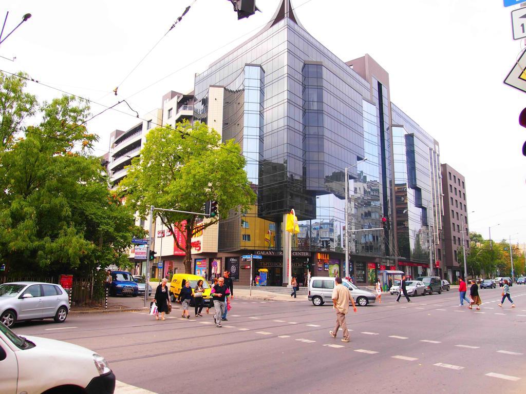 Stay Nexus Galaxy Center Sofia Exterior photo